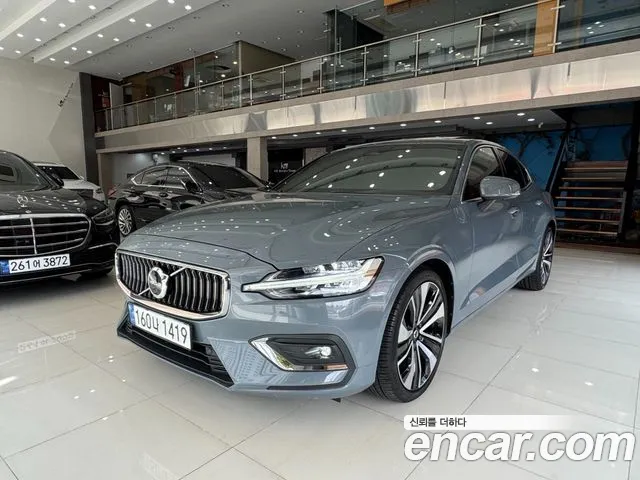 Volvo S60 2023