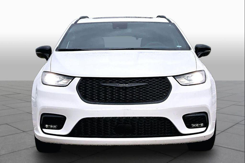 Chrysler Pacifica 2025
