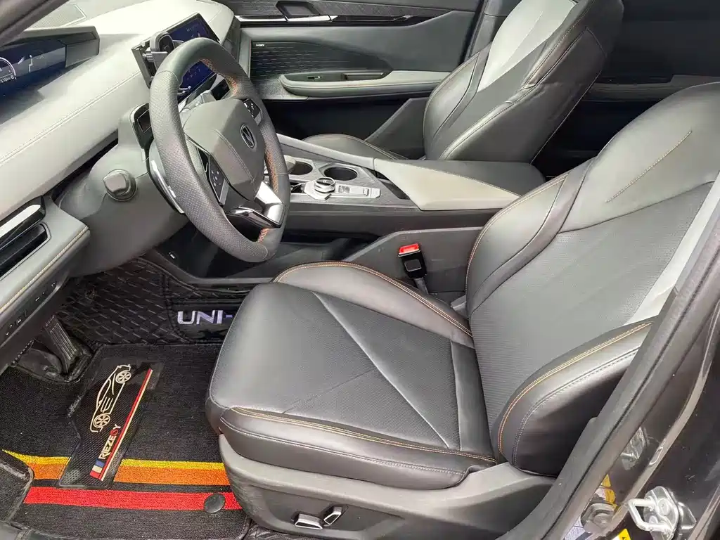 Changan UNI-V 2023
