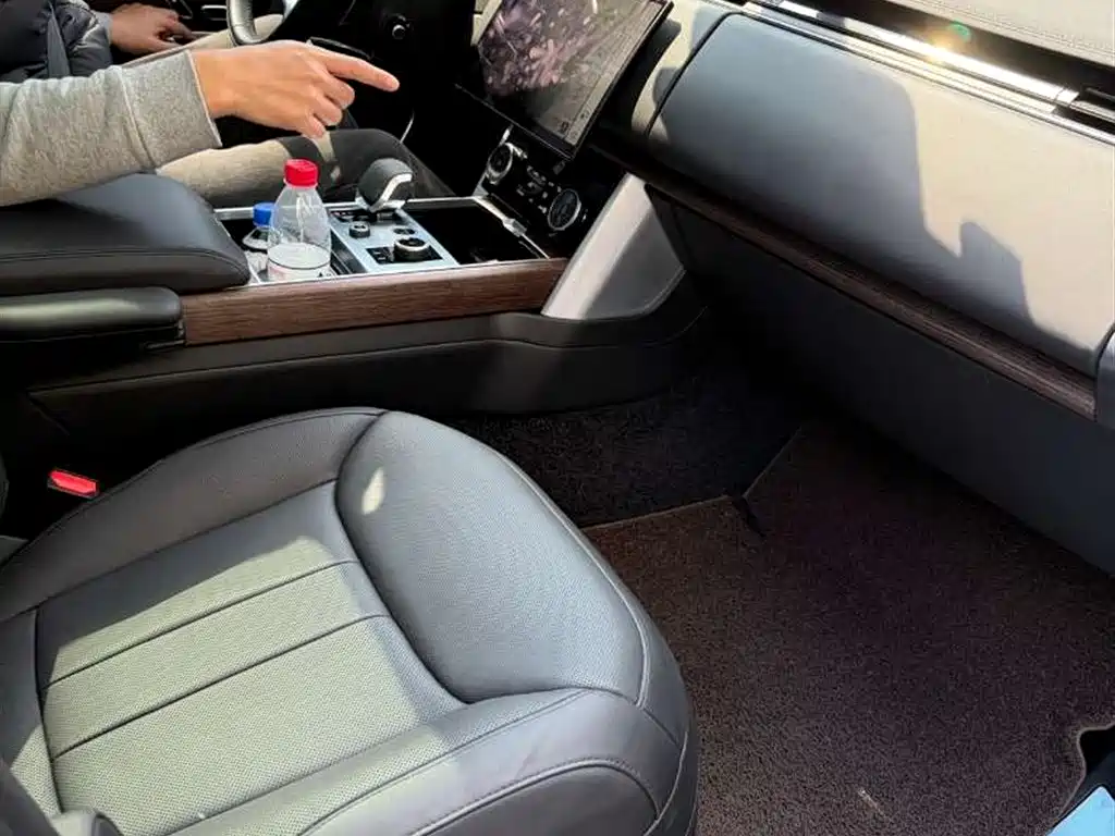 Land Rover Range Rover 2023