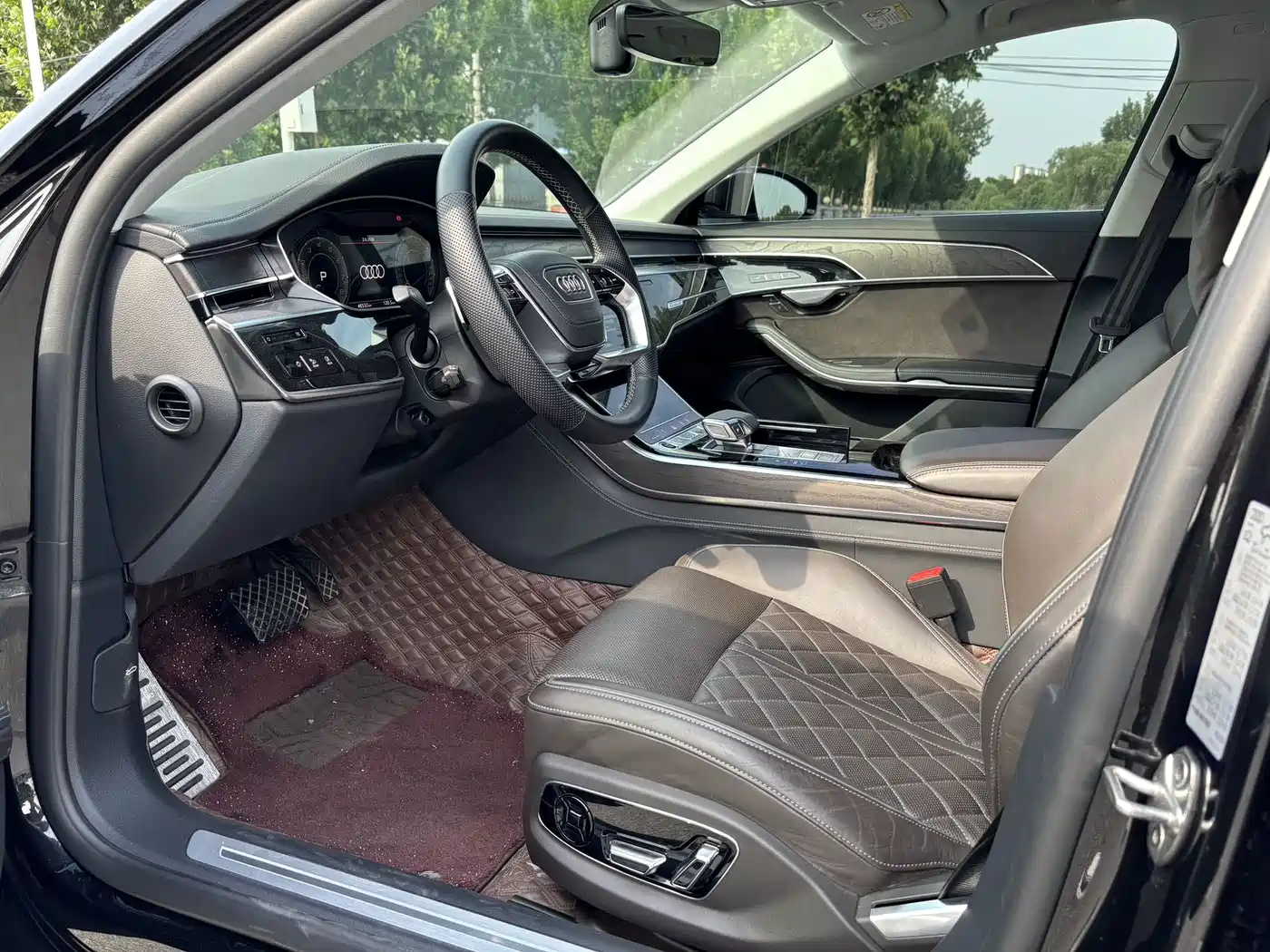 Audi A8 2024