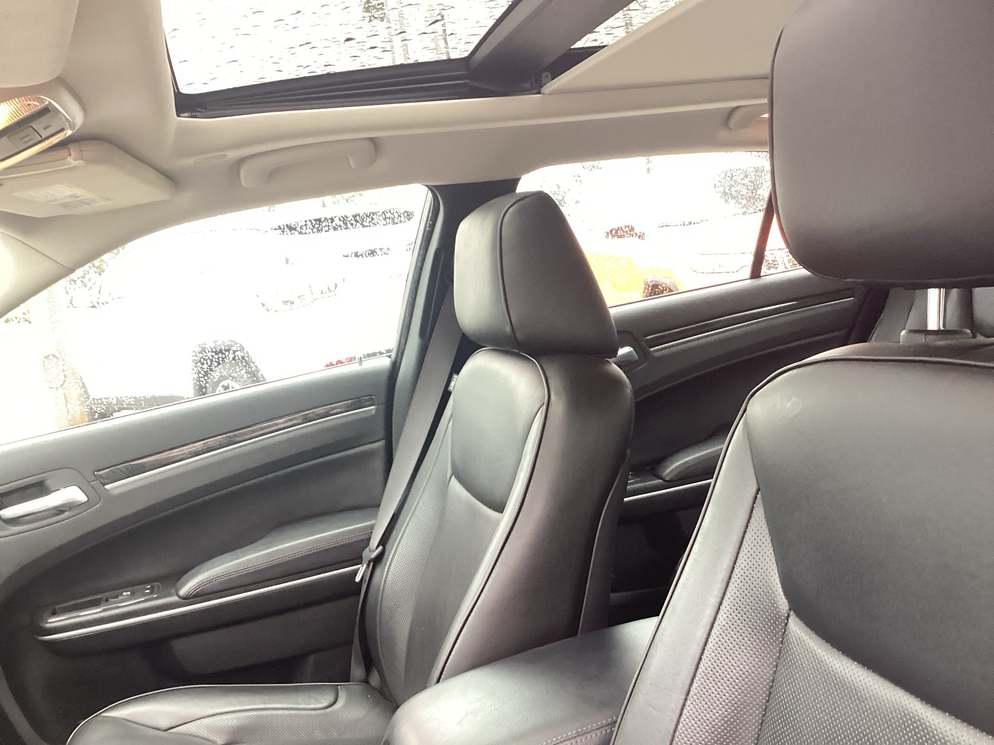 Chrysler 300 2023