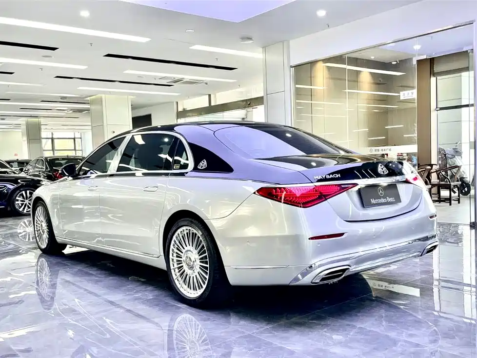 Mercedes-Benz Maybach S-Класс 2022