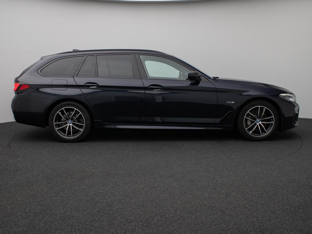 BMW 530 2021