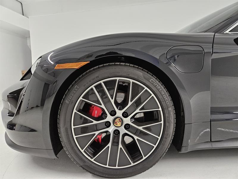 Porsche Taycan 2024