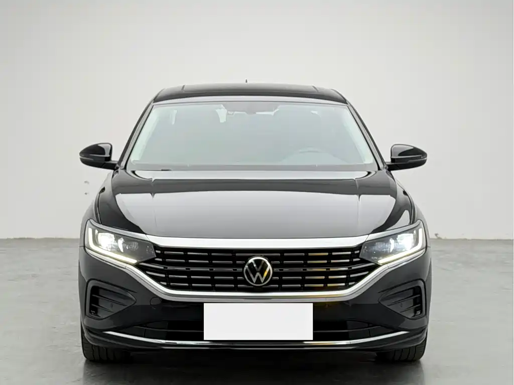 Volkswagen Passat 2024