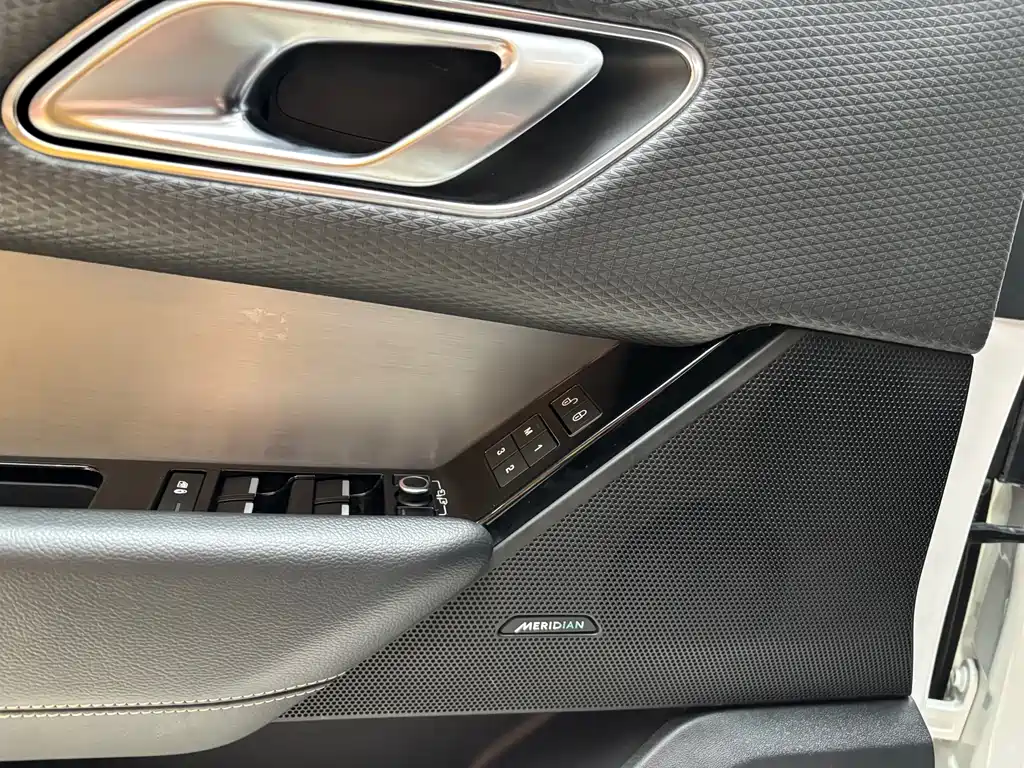 Land Rover Range Rover Velar 2021