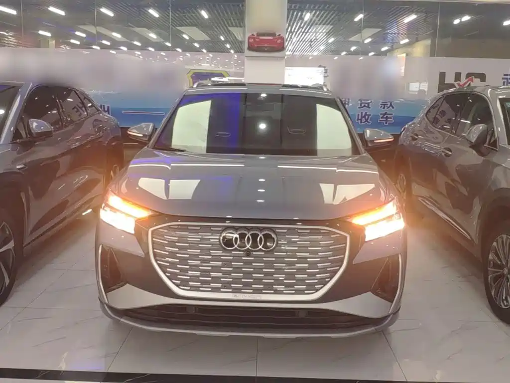 Audi Q4 e-tron 2024
