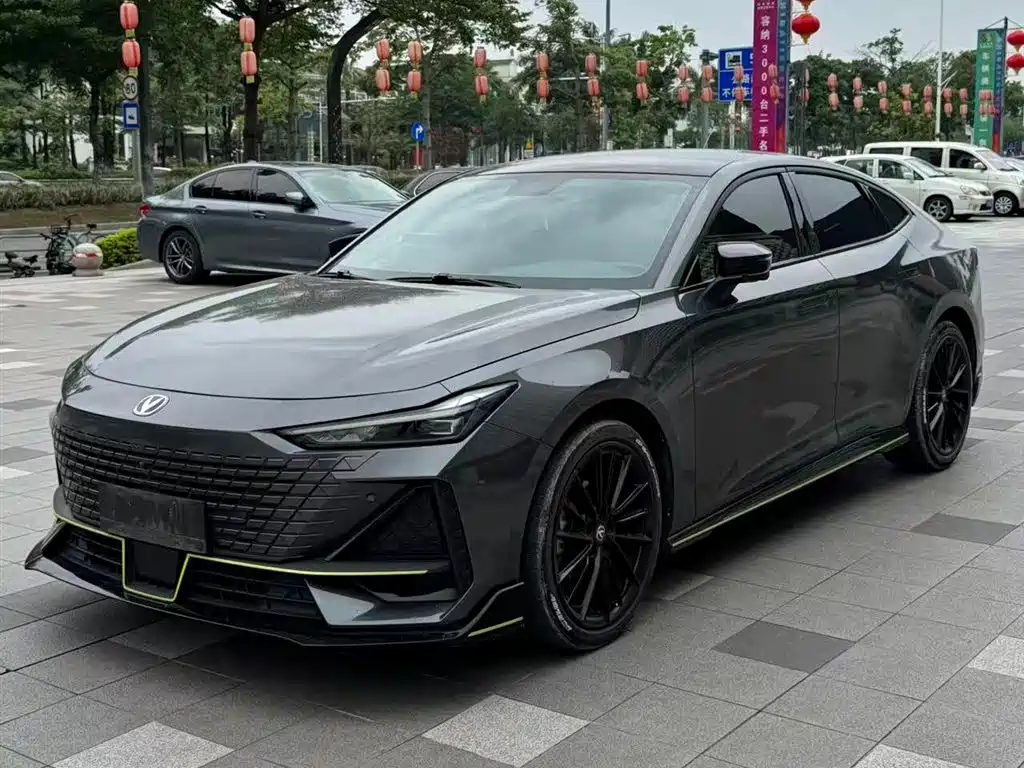 Changan UNI-V 2022