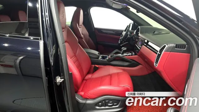 Porsche Cayenne 2022
