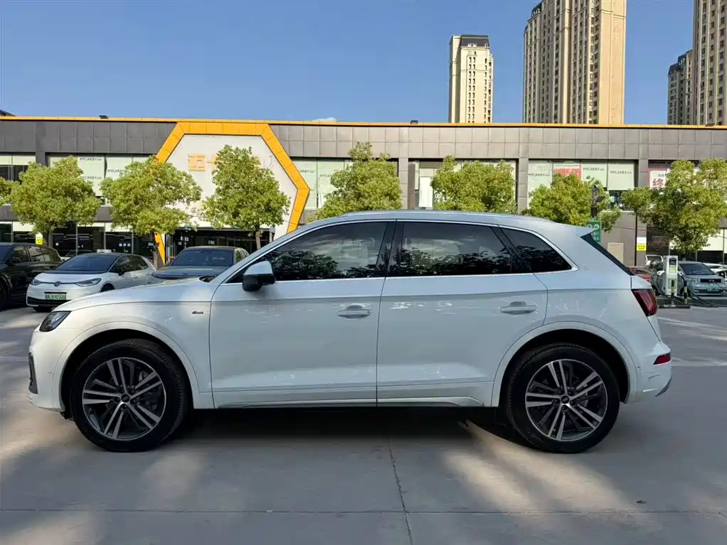 Audi Q5 2023