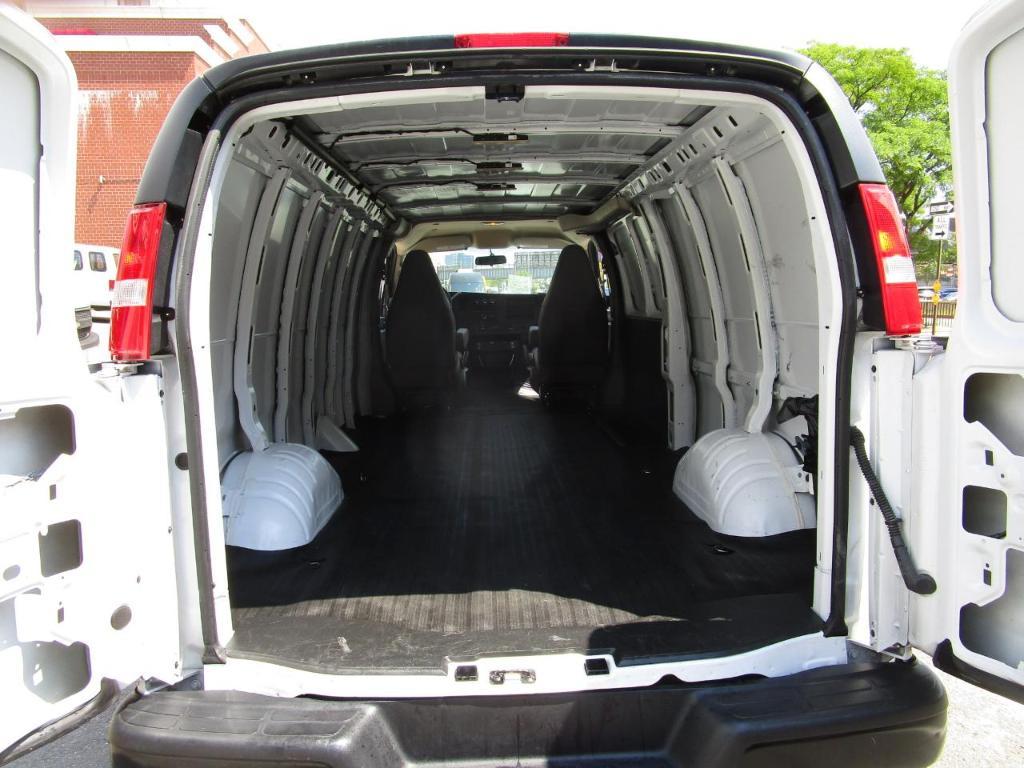 Chevrolet Express 2025