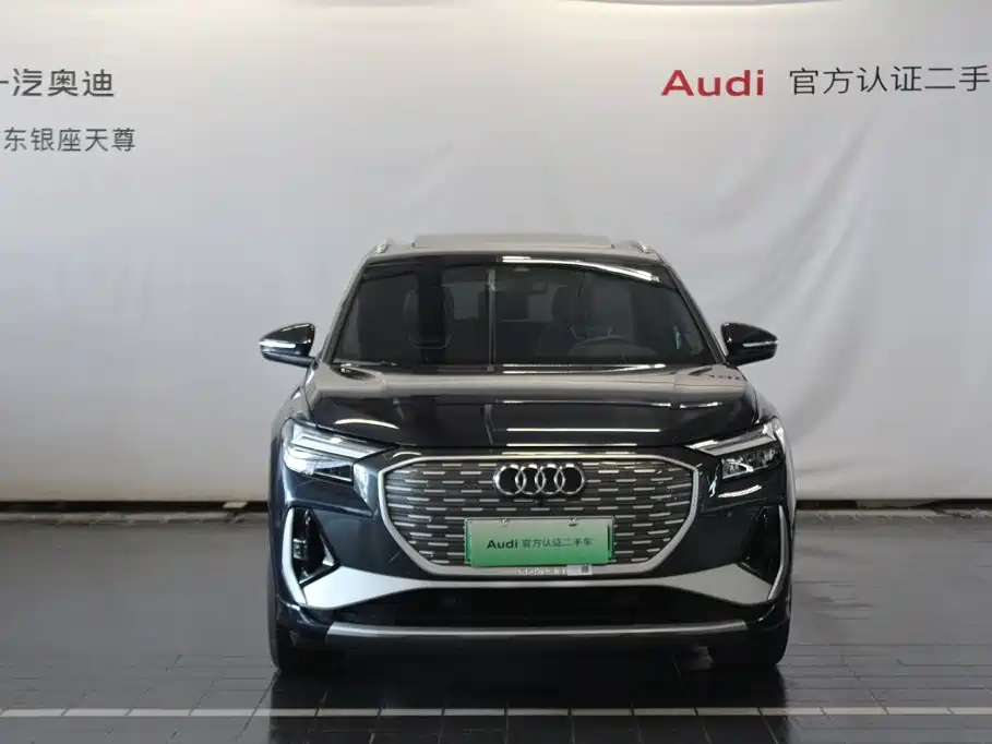 Audi Q4 e-tron 2025