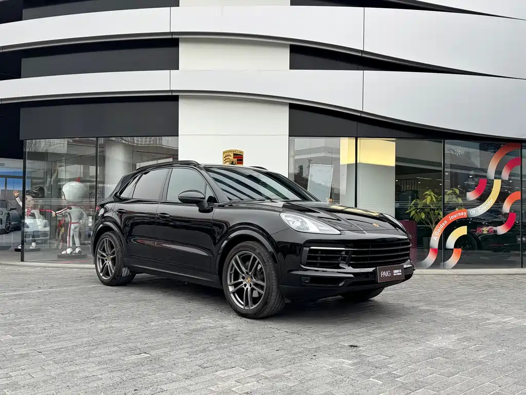 Porsche Cayenne 2022