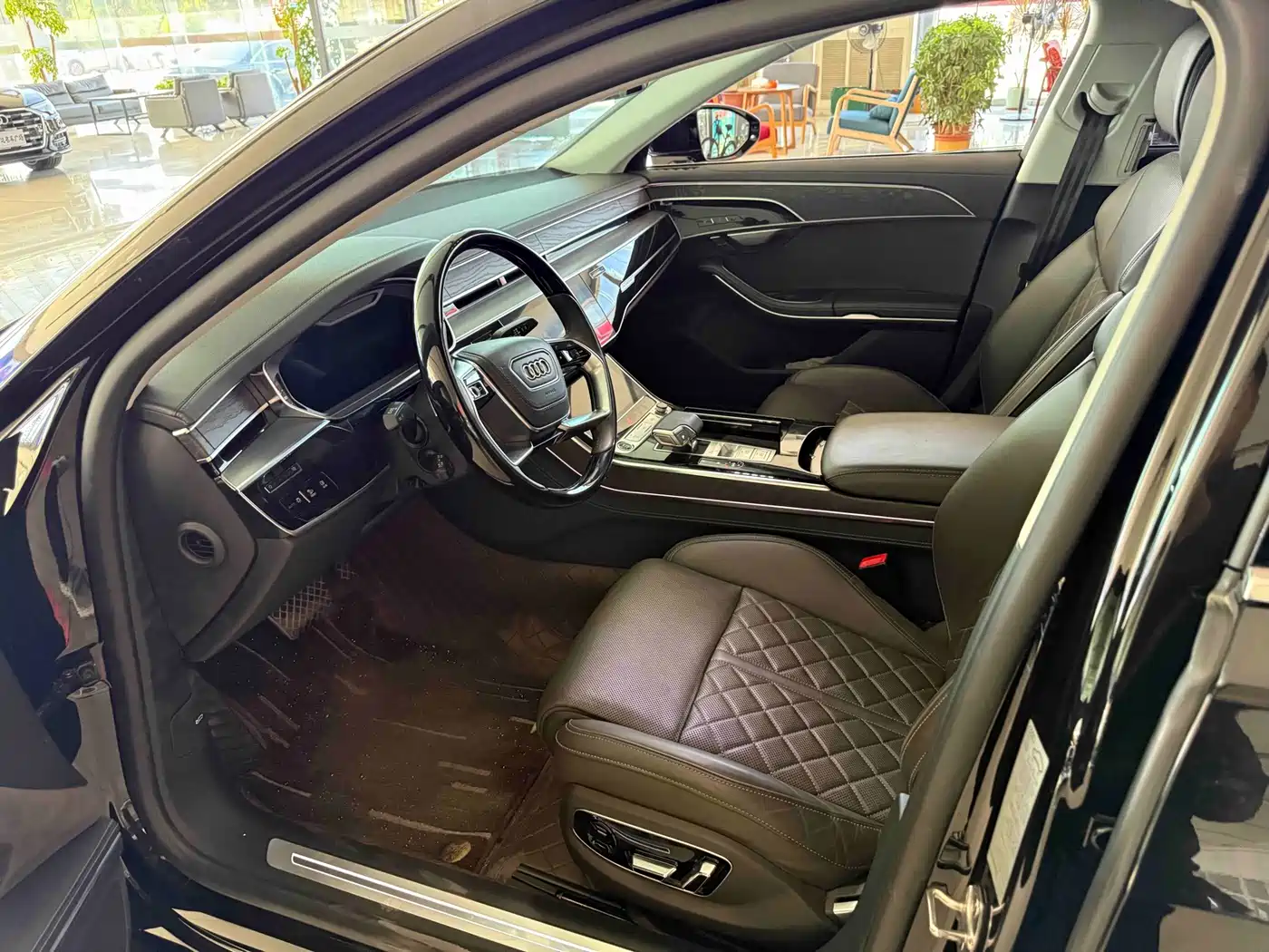 Audi A8 2023