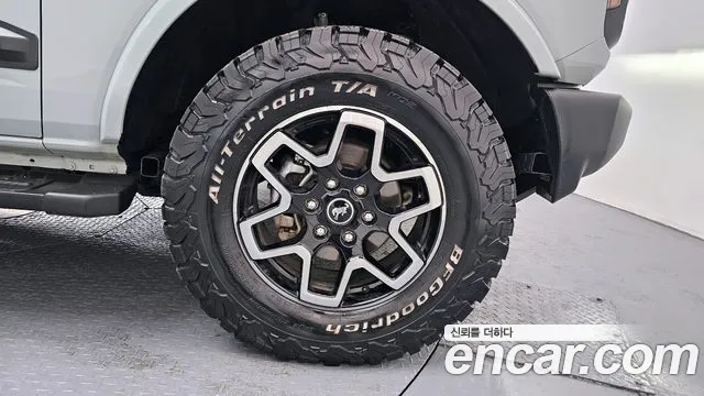 Ford Bronco 2023