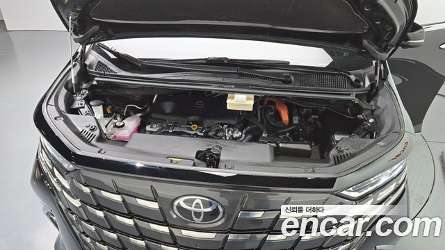 Toyota Alphard 2025