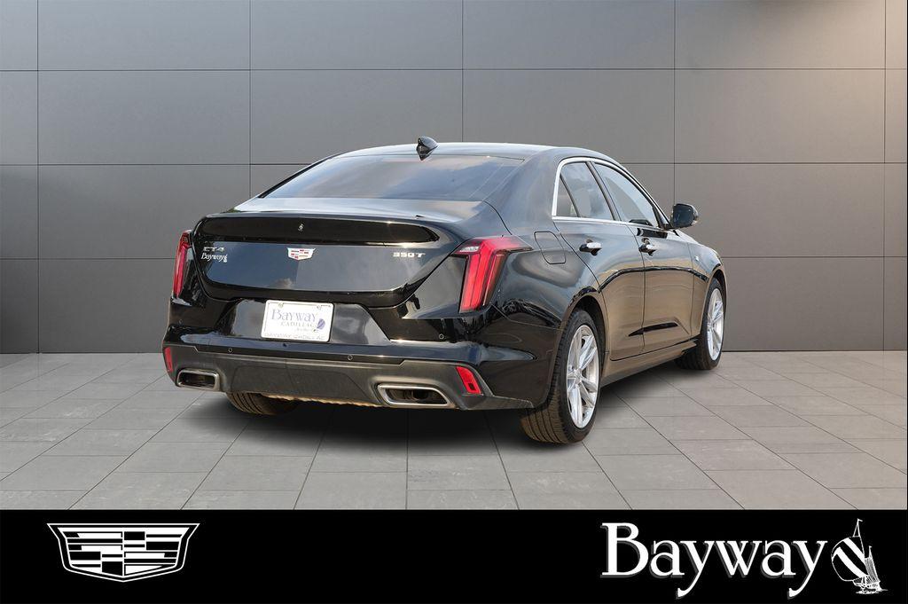 Cadillac CT4 2024
