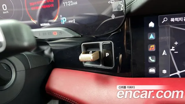 Porsche Taycan 2021
