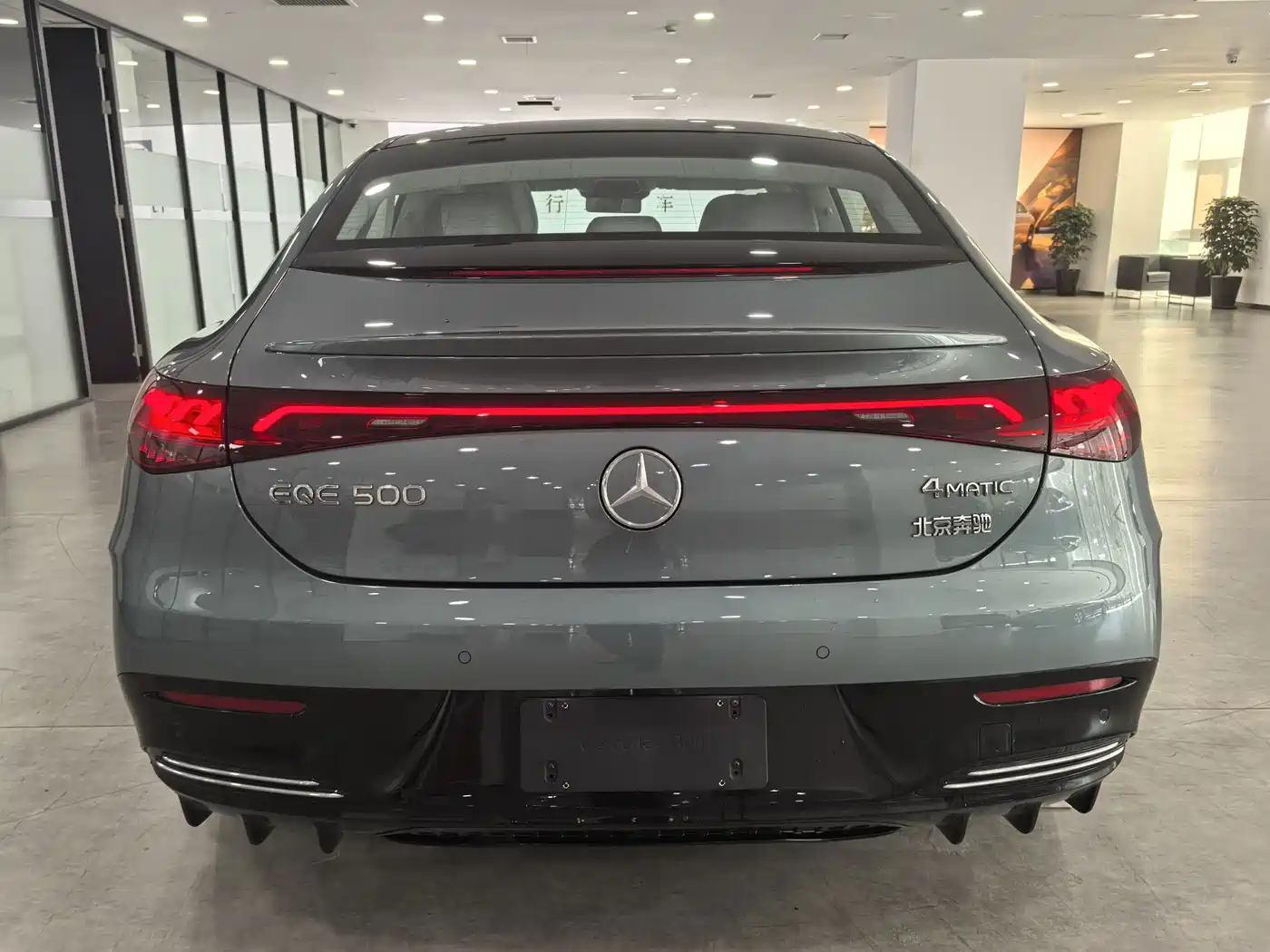 Mercedes-Benz EQE 2025