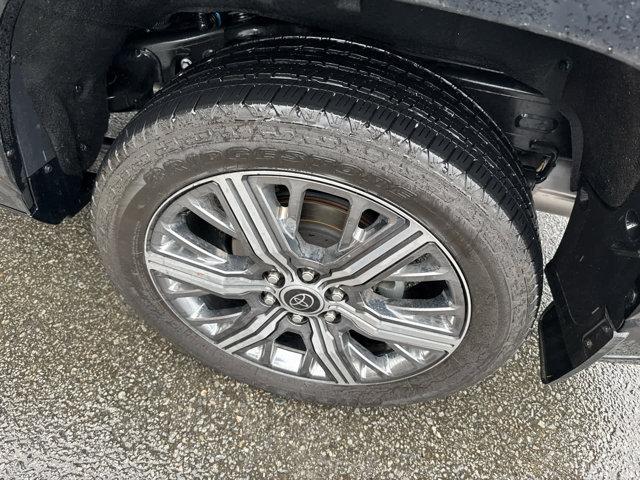 Toyota Sequoia 2024