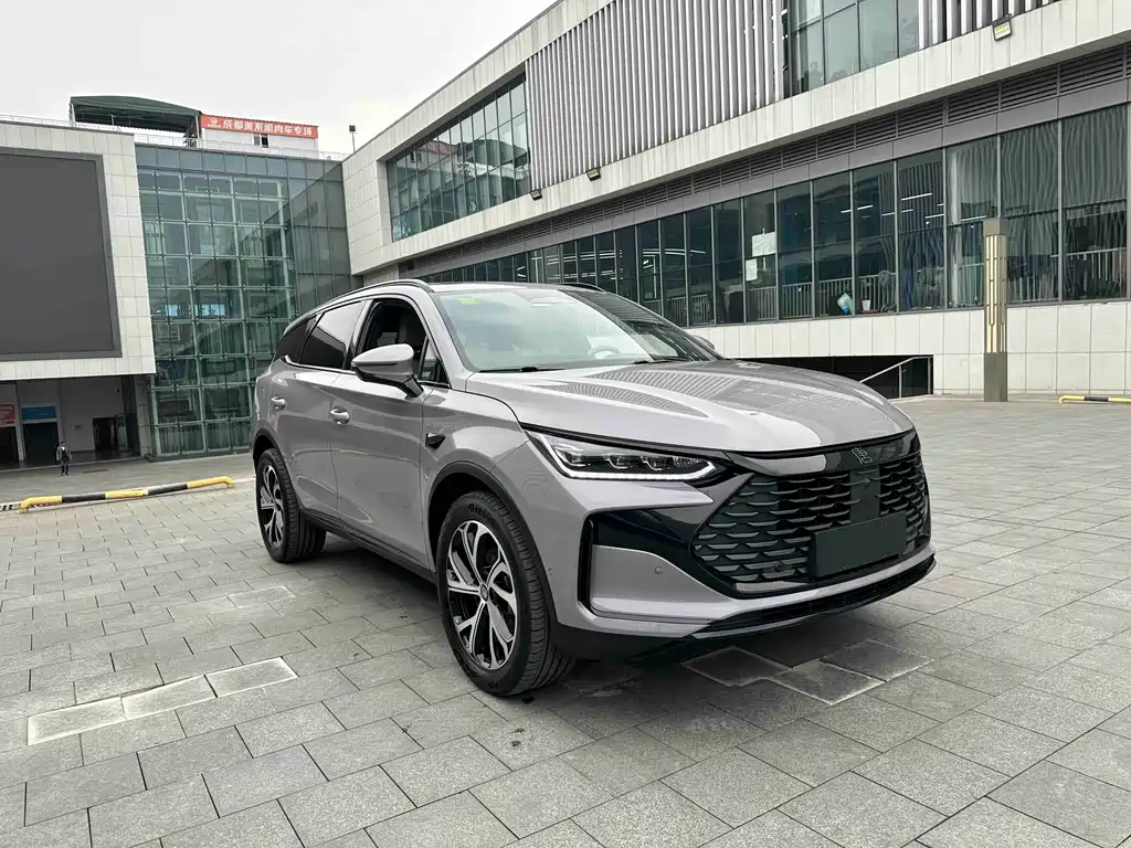 BYD Tang 2025