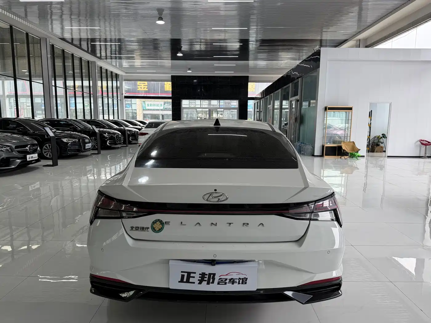 Hyundai Elantra 2022