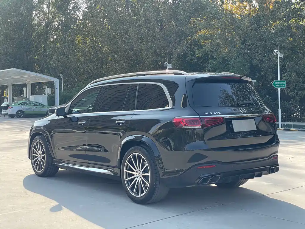 Mercedes-Benz GLS 2024