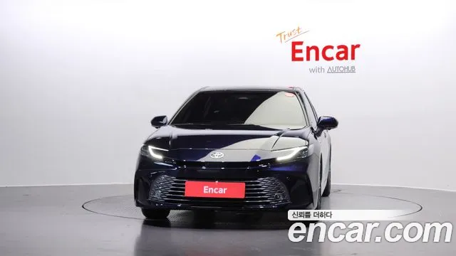 Toyota Camry 2025