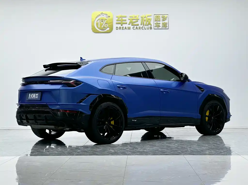Lamborghini Urus 2023