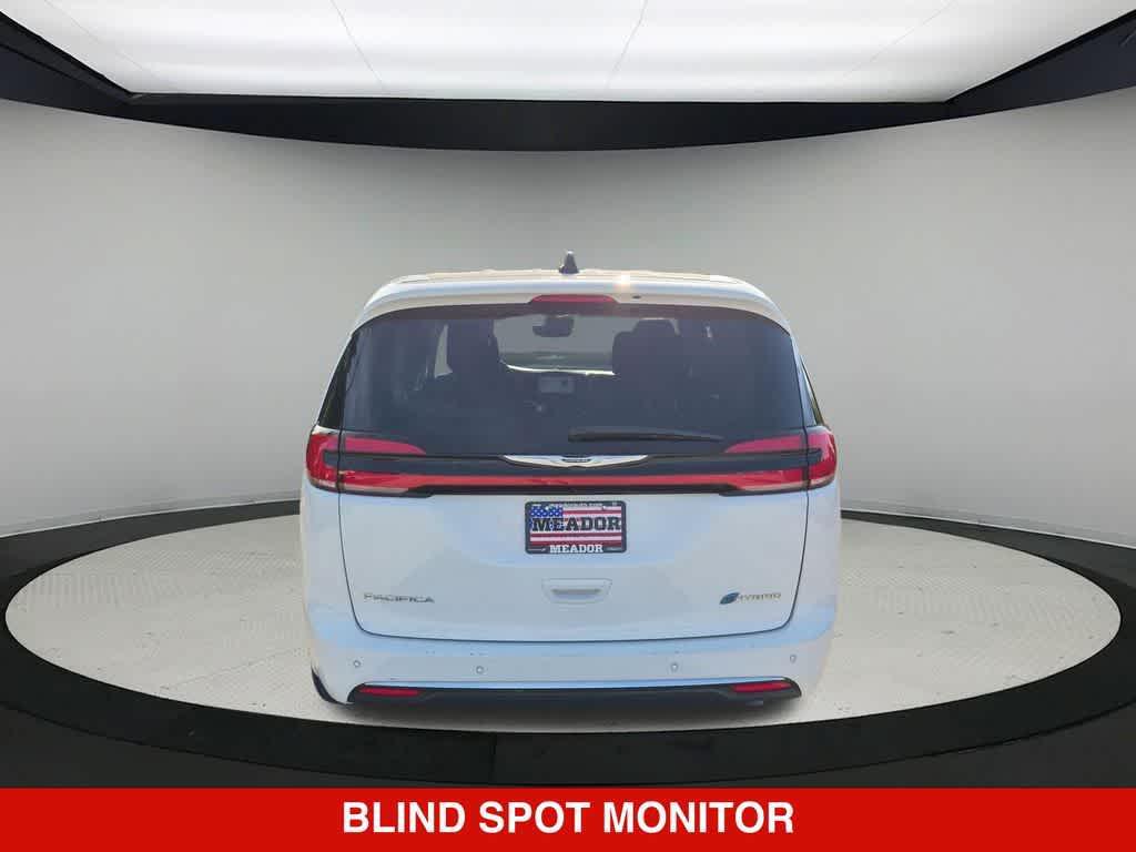 Chrysler Pacifica 2024