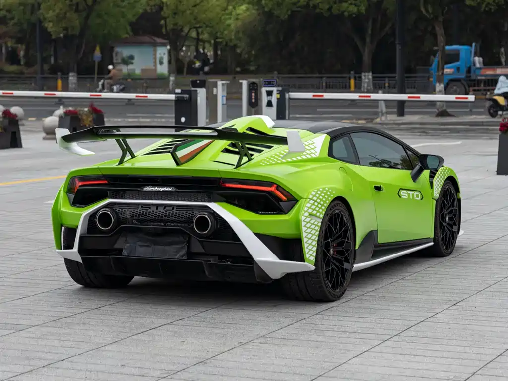 Lamborghini Huracán 2023