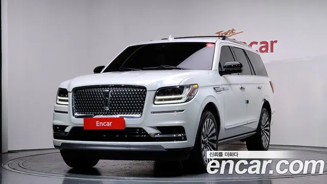 Lincoln Navigator 2021