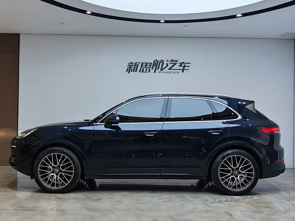 Porsche Cayenne 2023