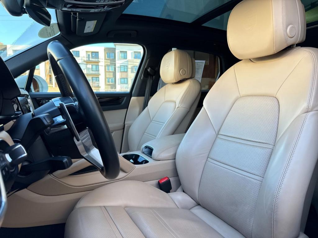 Porsche Cayenne 2023