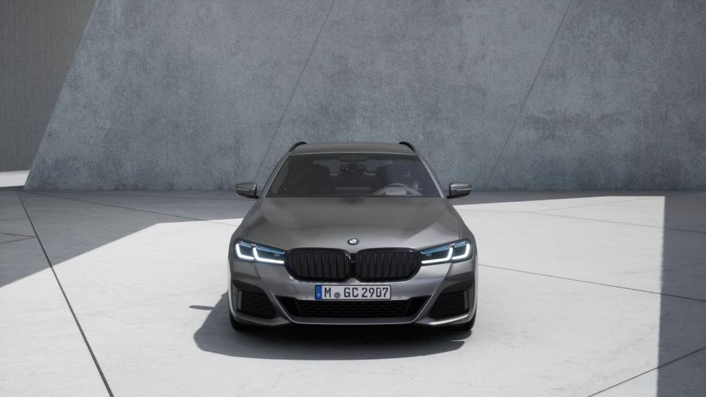 BMW 530 2023