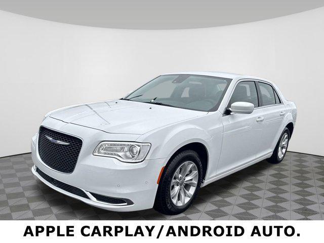 Chrysler 300 2023