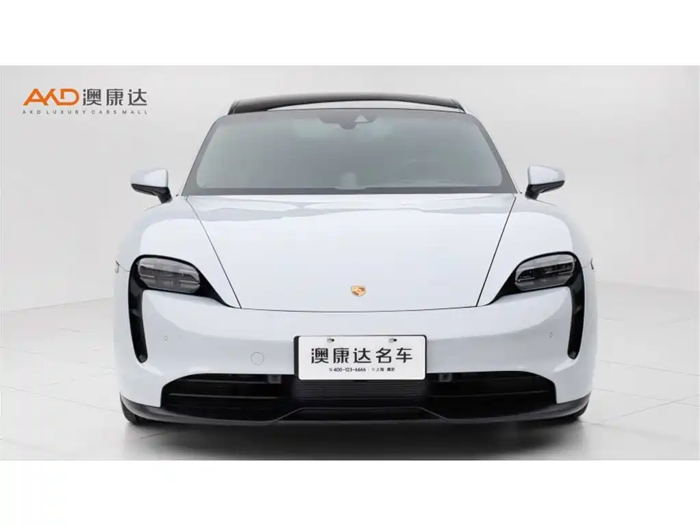 Porsche Taycan 2021