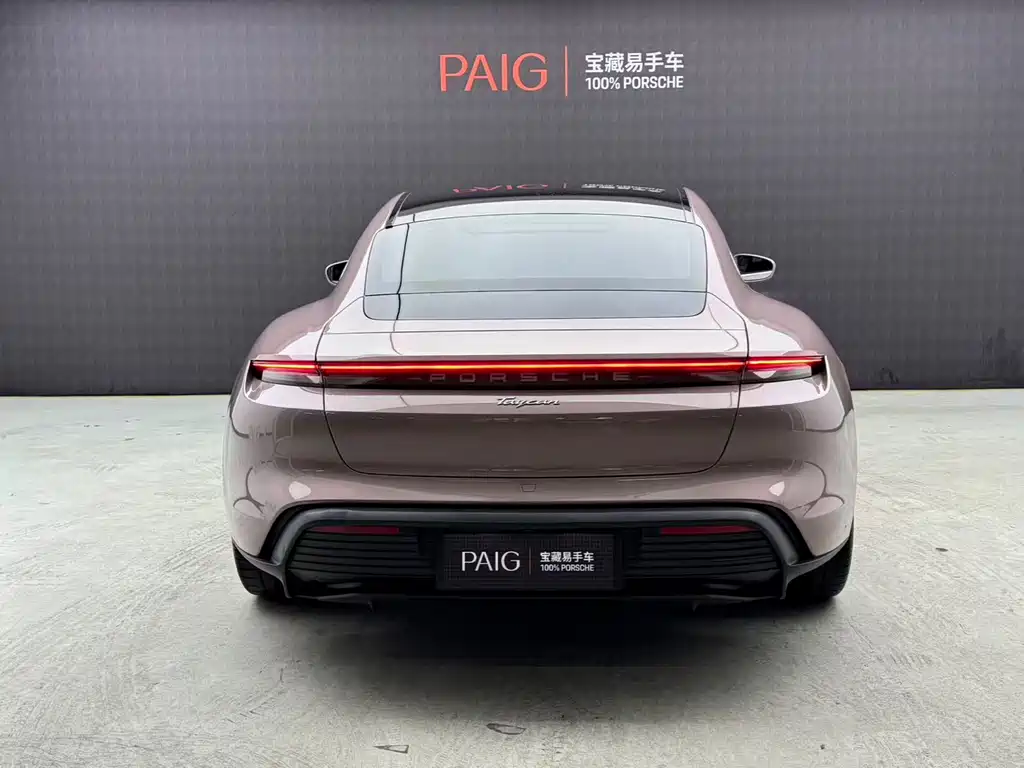 Porsche Taycan 2021