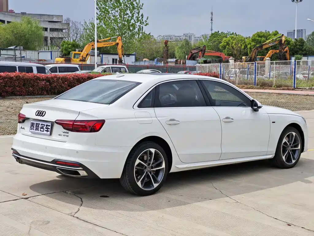 Audi A4 2022