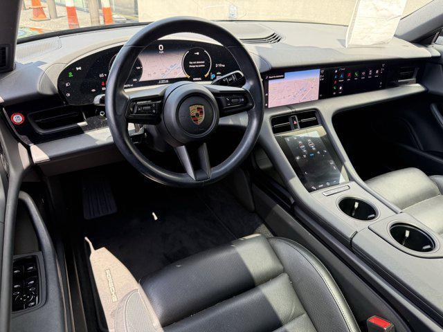 Porsche Taycan 2021