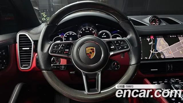 Porsche Cayenne 2021