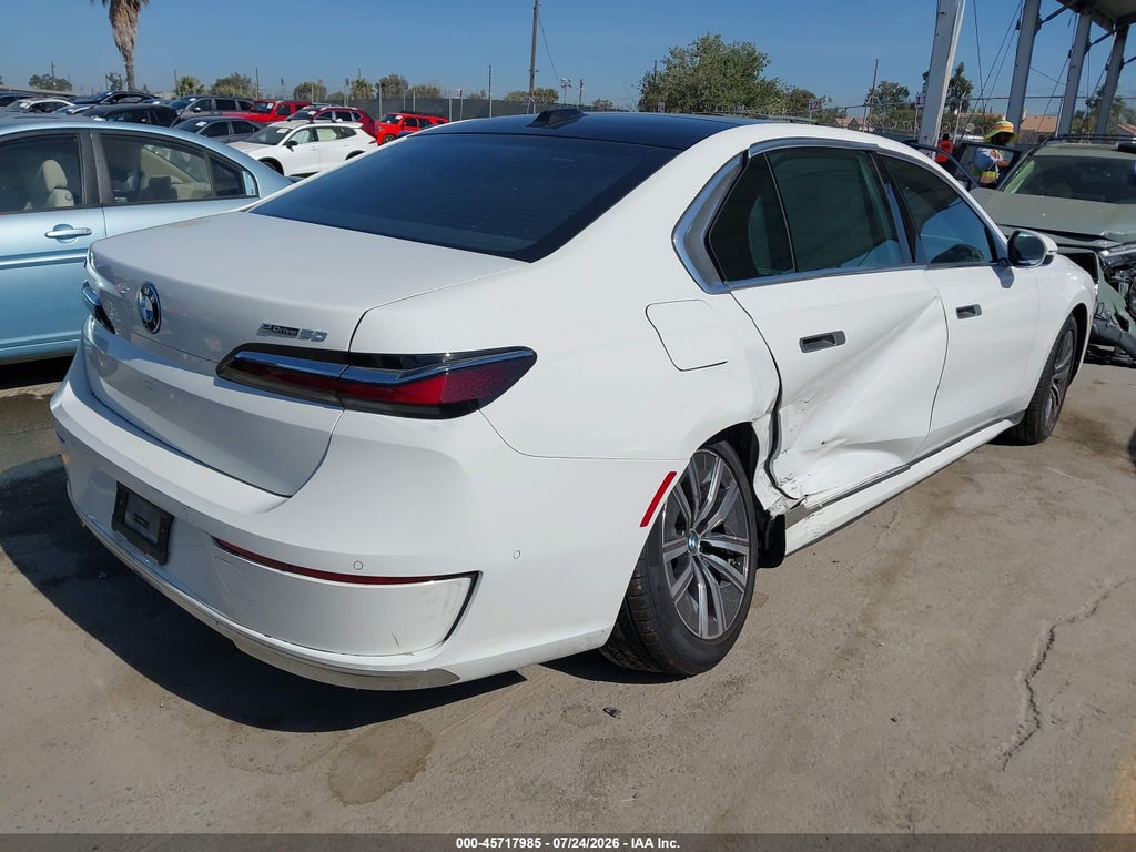 BMW i7 2024