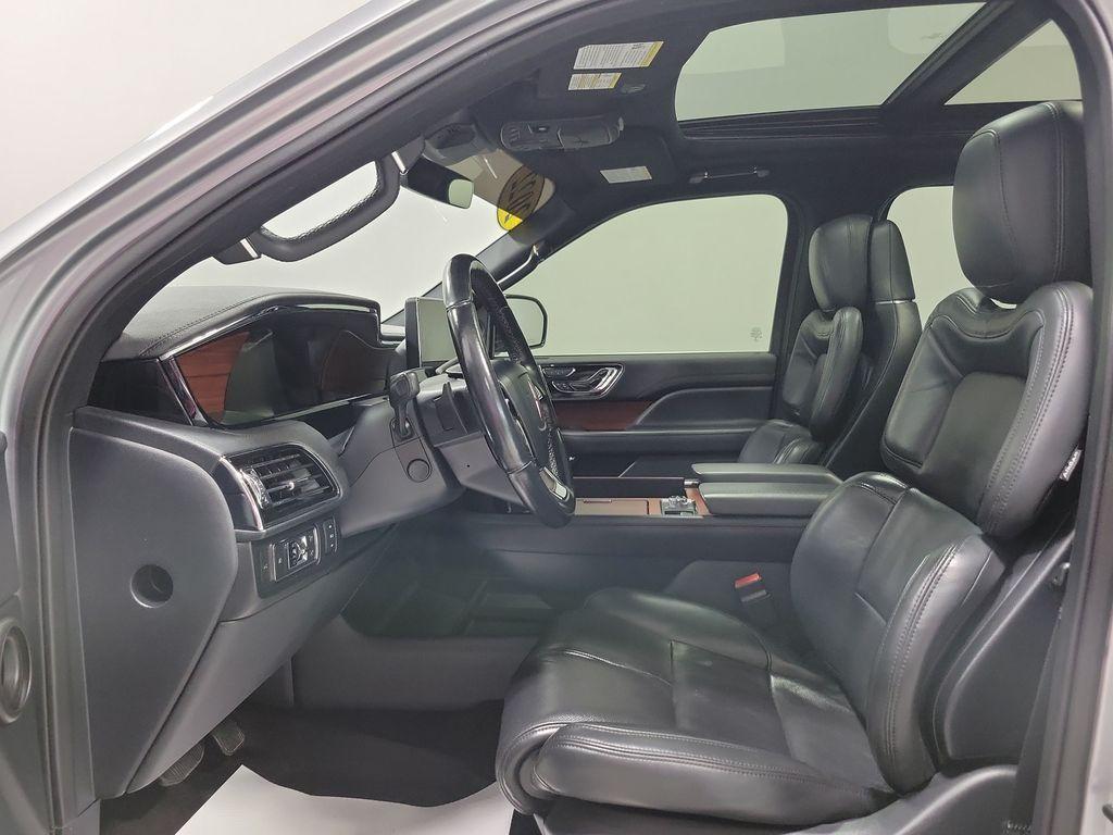 Lincoln Navigator 2022