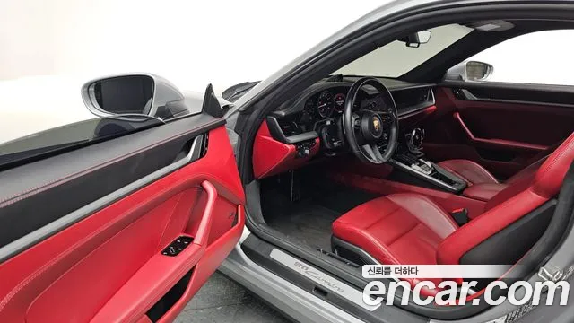 Porsche 911 2021