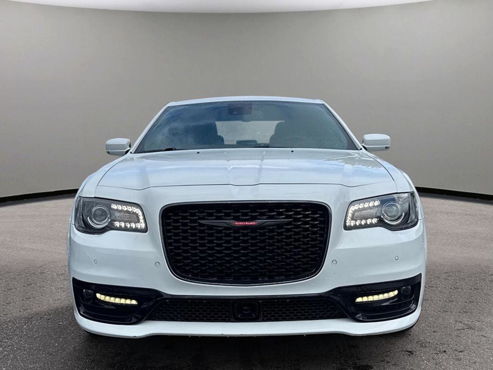 Chrysler 300 2023
