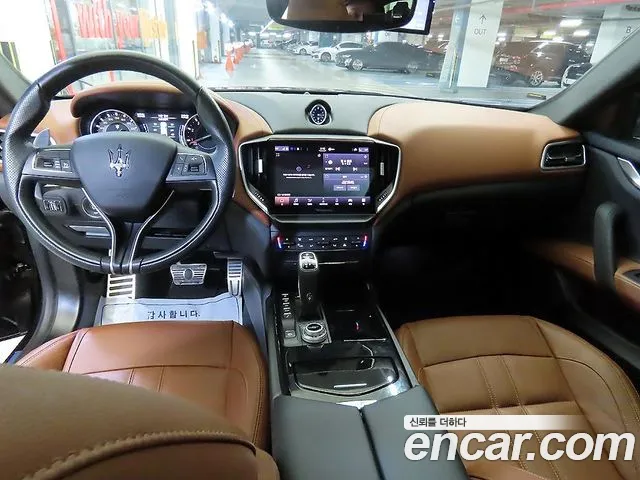 Maserati Ghibli 2022