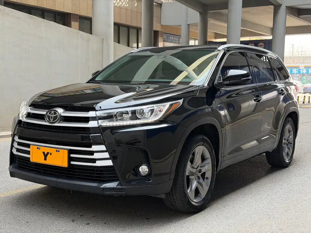 Toyota Highlander 2021
