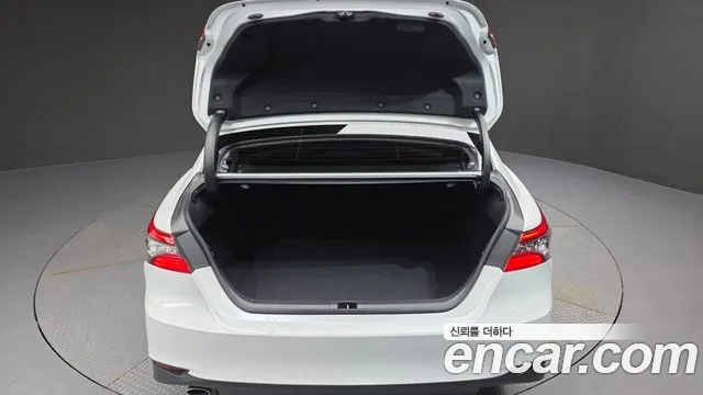 Toyota Camry 2024