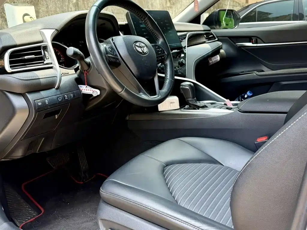 Toyota Camry 2023